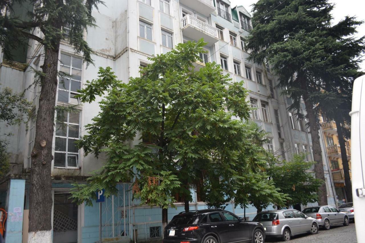 Nita'S Apartment Batumi Exterior photo